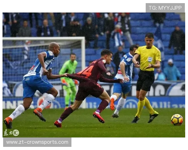 为什么看似轻微的犯规会被判罚？裁判的犯规判定标准解析